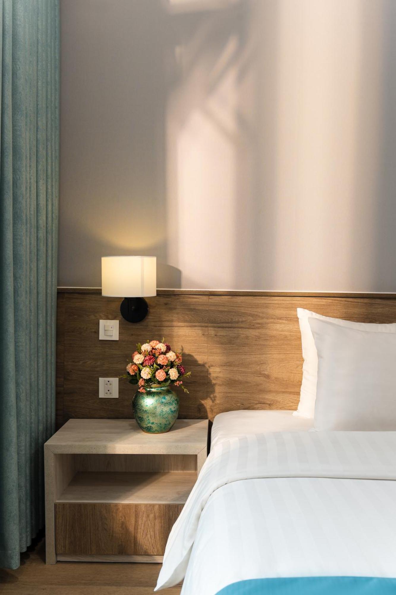 Capital Garden Hotel Hanoï Extérieur photo