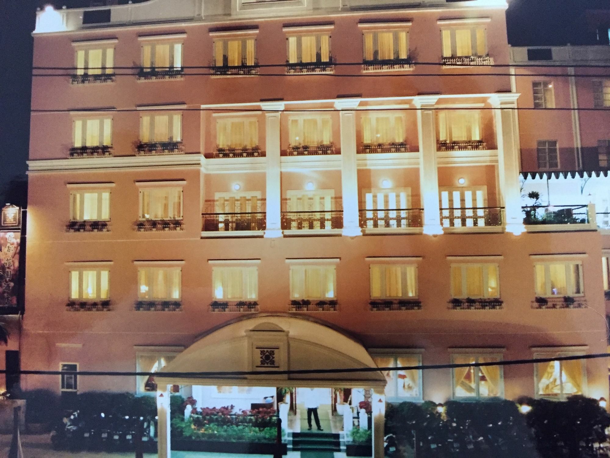 Capital Garden Hotel Hanoï Extérieur photo